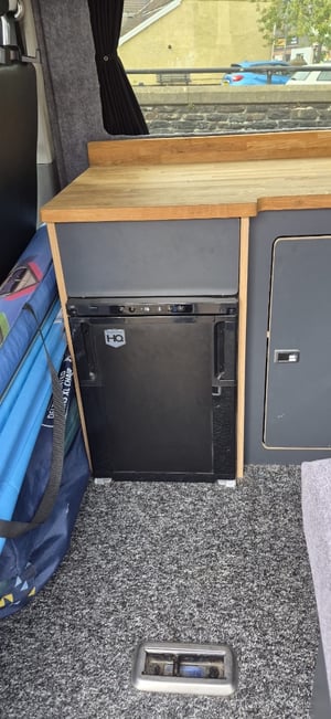 2005 Volkswagen T5.1 Campervan — photo 5 of 10