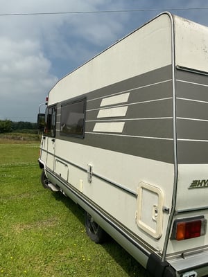 1992 Hymer B544 — photo 7 of 24