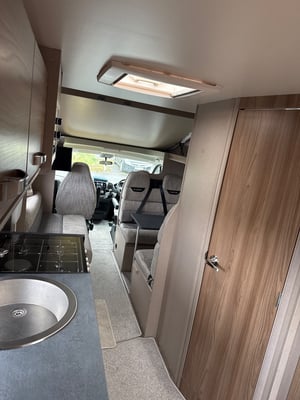 2022 Swift Edge 486 — photo 16 of 24