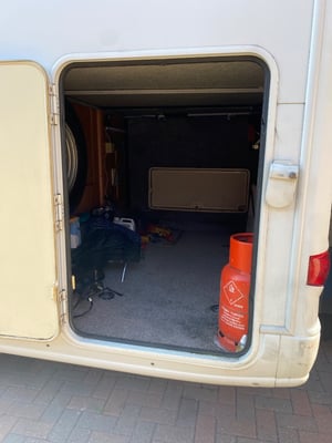 2005 Auto-Trail Cheyenne 696 — photo 19 of 34
