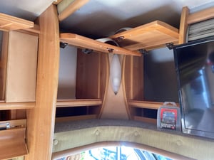 2005 Auto-Trail Cheyenne 696 — photo 28 of 34