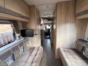 2015 Elddis Autoquest Evolution 18 — photo 20 of 22
