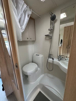 2015 Elddis Autoquest Evolution 18 — photo 22 of 22