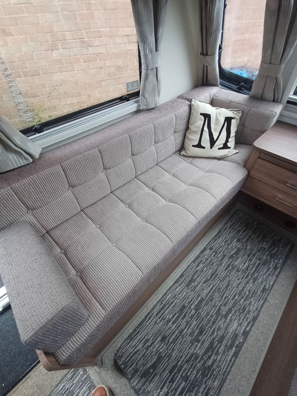 2020 Bailey Phoenix Vogue 642 - Image 5