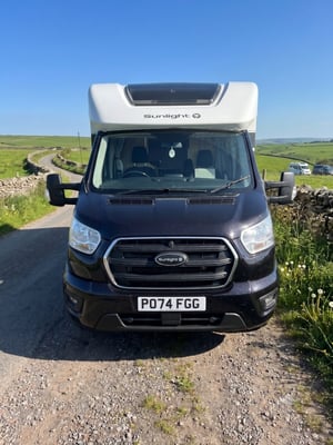 2025 Ford Sunlight T690L