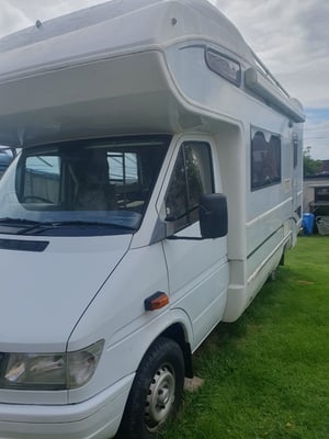 2001 Compass Caravelle