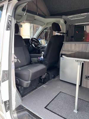 2021 Volkswagen Transporter T6.1 — photo 7 of 18