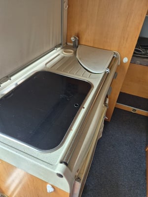 2003 Hymer C524  — photo 8 of 15
