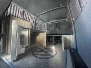 2017 Volkswagen Transporter T6 Highline — photo 14 of 36
