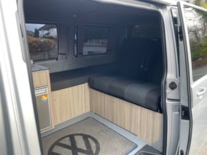 2017 Volkswagen Transporter T6 Highline — photo 3 of 36
