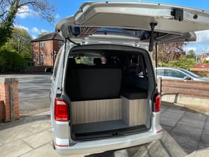2017 Volkswagen Transporter T6 Highline — photo 26 of 36