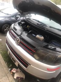 2011 Volkswagen Campervan - Video