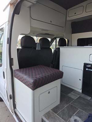 2012 Ford Transit — photo 10 of 17