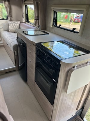2022 Elddis Prestige 196 — photo 11 of 15