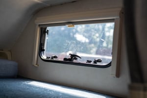 2002 Hymer Swing — photo 5 of 68