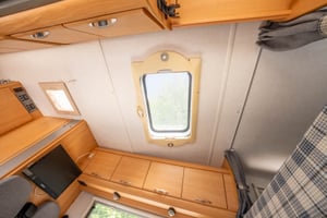 2002 Hymer Swing — photo 13 of 68