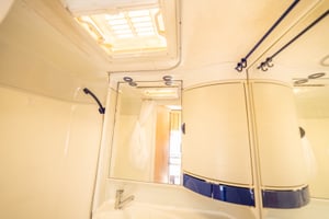 2002 Hymer Swing — photo 53 of 68