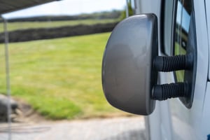 2002 Hymer Swing — photo 54 of 68