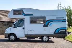 2002 Hymer Swing — photo 67 of 68