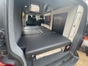 2018 Volkswagen Transporter T6 — photo 4 of 13