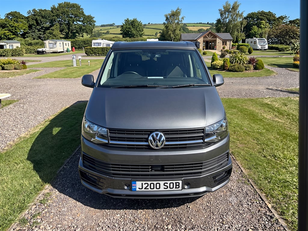 2018 Volkswagen Transporter T6 - Image 1