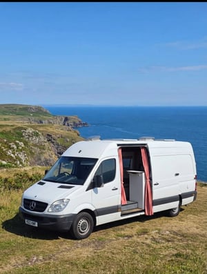 2012 Mercedes-Benz Sprinter — photo 1 of 8