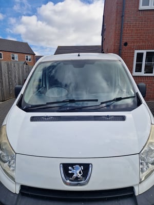 2008 Peugeot Expert — photo 1 of 25