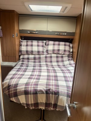 2019 Auto-Trail Tracker LB — photo 13 of 15