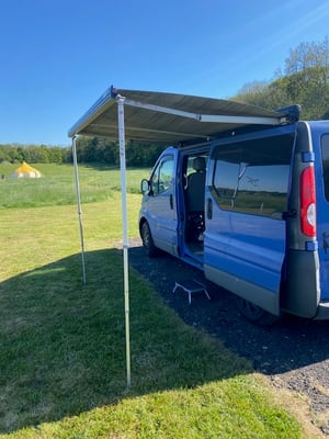 2012 Vauxhall Vivaro — photo 8 of 29