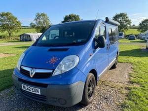 2012 Vauxhall Vivaro — photo 1 of 29