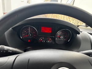 2018 Auto-Trail Tracker RS — photo 23 of 33
