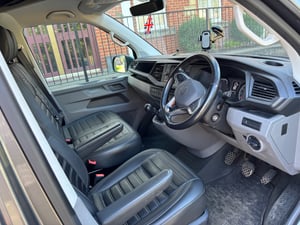 2021 VW Transporter T6.1 Highline TDi — photo 10 of 11