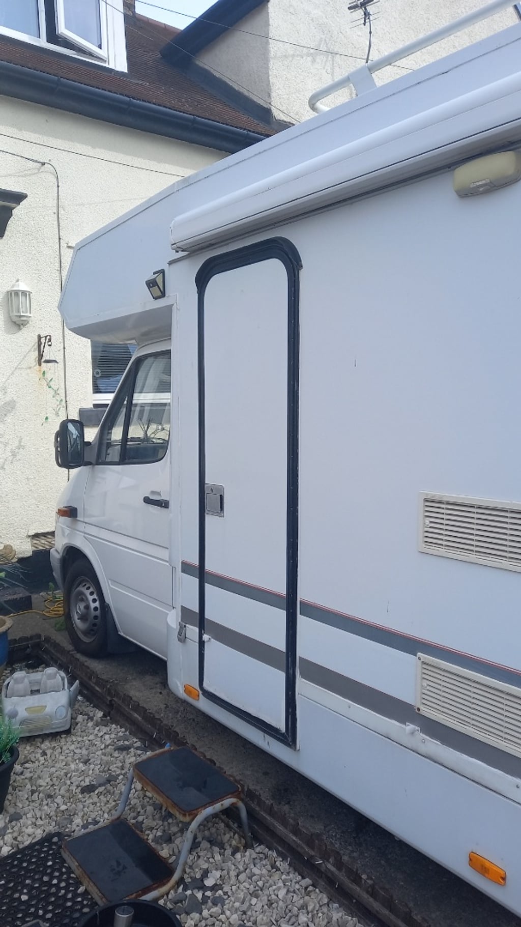 1997 Moto-Trek Mercedes sprinter - Image 1