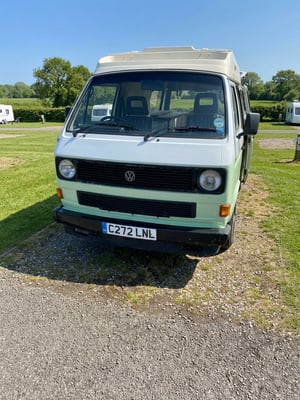 1985 Volkswagen Caravelle — photo 1 of 7
