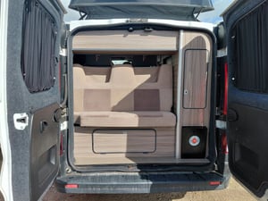 2019 Vauxhall Vivaro — photo 8 of 29