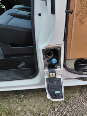 2019 Vauxhall Vivaro — photo 15 of 29