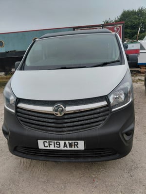 2019 Vauxhall Vivaro — photo 3 of 29