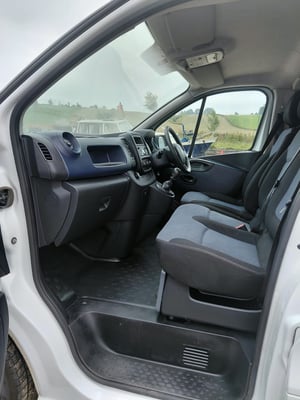 2019 Vauxhall Vivaro — photo 24 of 29