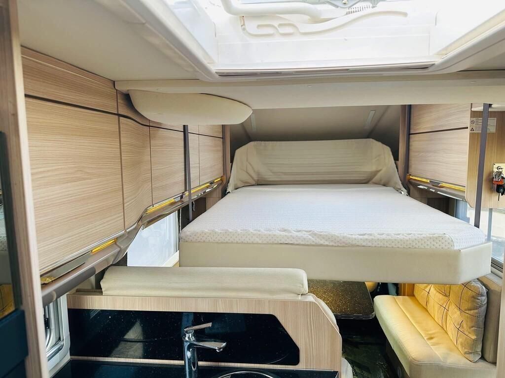 2016 Burstner Ixeo 728G - Image 9