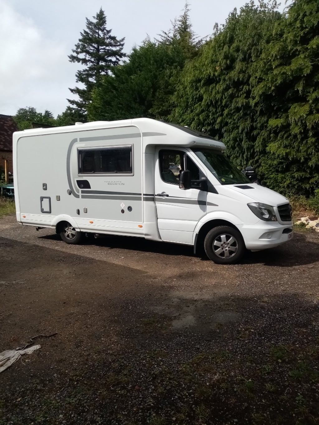 2014 Auto-Sleepers Bourton - Image 1