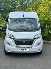 2024 Auto-Trail Expedition 67 - Image 2