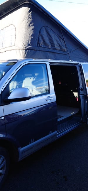 2018 Volkswagen T6 Campervan — photo 3 of 11