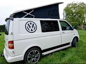 2005 Volkswagen T5 Campervan — photo 2 of 8