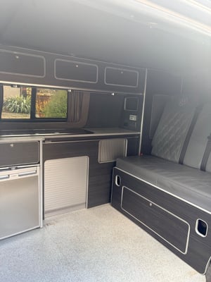 2015 Volkswagen Transporter T5 T26 Startline TDI — photo 8 of 11