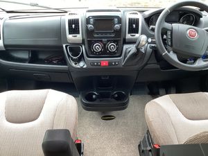 2018 Swift Escape 695 Champagne — photo 19 of 30