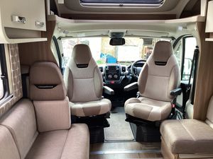 2018 Swift Escape 695 Champagne — photo 30 of 30