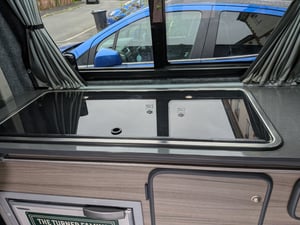 2013 Volkswagen Transporter — photo 4 of 22