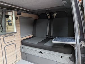 2013 Volkswagen Transporter — photo 11 of 22