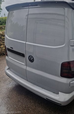 2014 Volkswagen T28 — photo 2 of 9