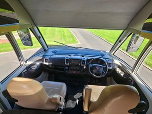 2015 Burstner Grand Panorama i920 — photo 13 of 24